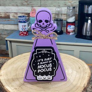 Halloween Poison Beaker Witch's Brew Wood Décor